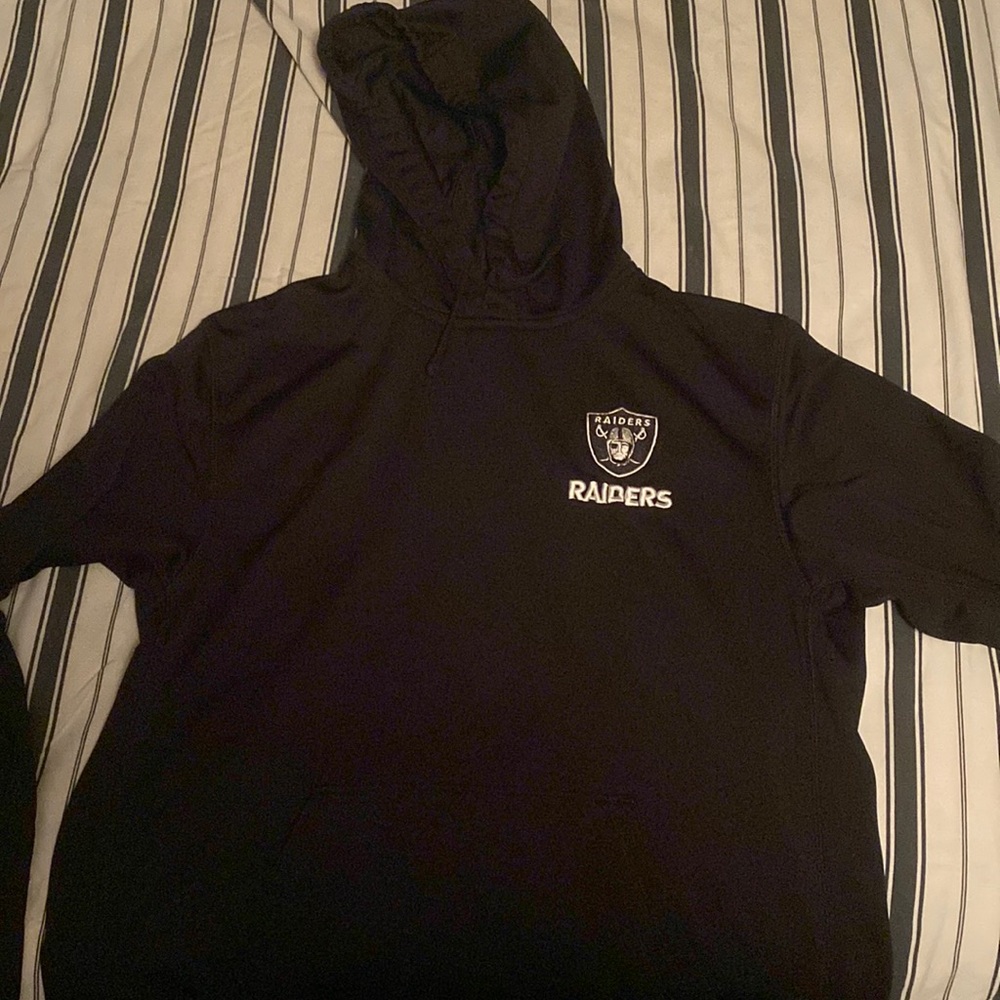 RAIDERS HOODIE SIZE L